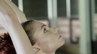 Uygulamaları yoga kız yakın çekim