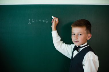 Tebeşir ile öğrenci