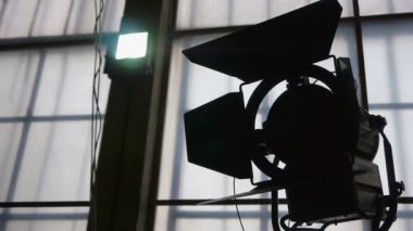 Çekimleri sırasında aydınlatma aygıtının düzeltilmesi