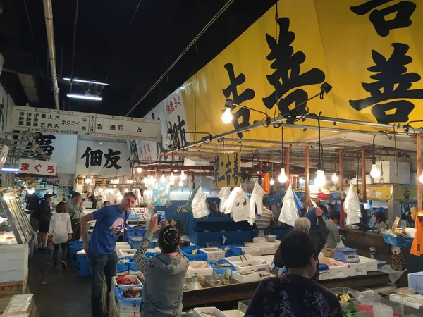Mercado de peixe tsukiji — Fotografia de Stock