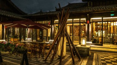 Geceleri bina Çince 