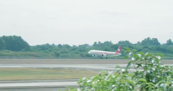 Lotnisko Sichuan Airline, Suangliu, Chiny — Wideo stockowe