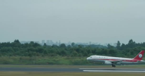 Lotnisko Sichuan Airline, Suangliu, Chiny — Wideo stockowe