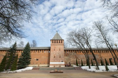 Kremlin duvarı Smolensk, sonsuz alev-2.
