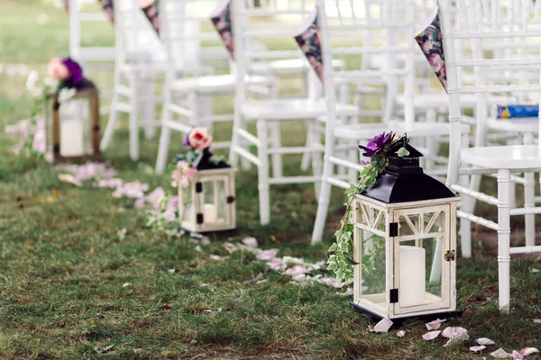 Linterna de boda con flor decorada con vela — Foto de Stock