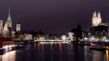 Zürih gece görünümünden