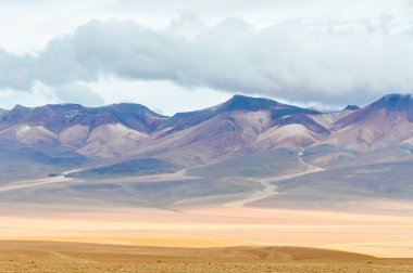 Renkli dağların yüksek and Yaylası, Bolivya