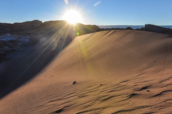 Coucher de soleil dans le désert d'Atacama, Chili — Photo