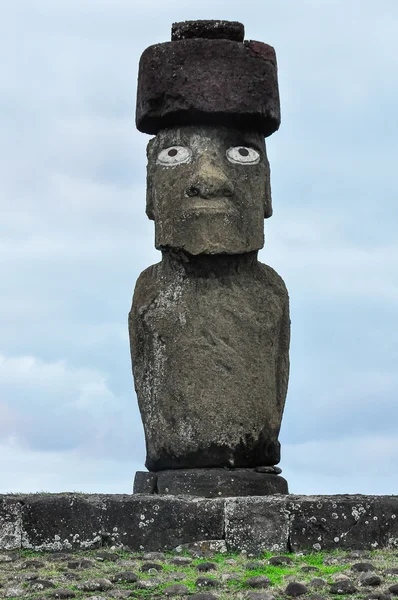 Posąg Moai na wyspie Wielkanocnej, chile — Zdjęcie stockowe