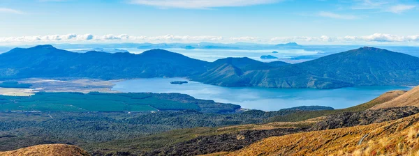 Görünümü ve Lake Taupo Gölü Rotoaira Yeni Zelanda 