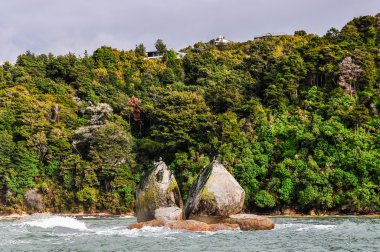 Split elma rock Abel Tasman Ulusal Parkı, Yeni Zelanda