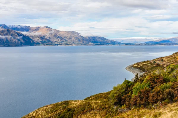 Utsikt över en sjö nära Wanaka i södra sjöar, Nya Zeeland — Stockfoto