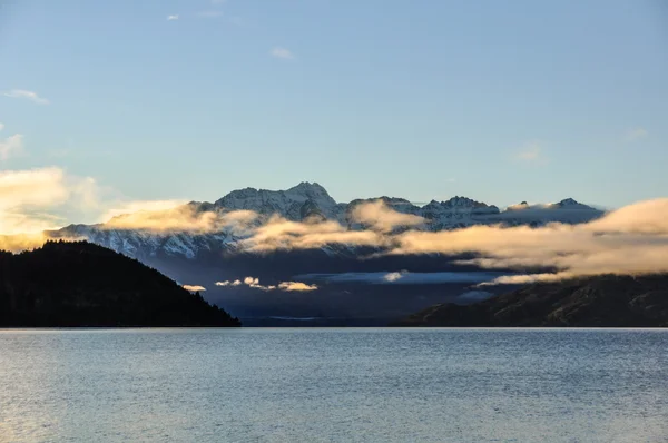 Low morning clouds in Glenorchy, New Zealand — Stock Photo, Image