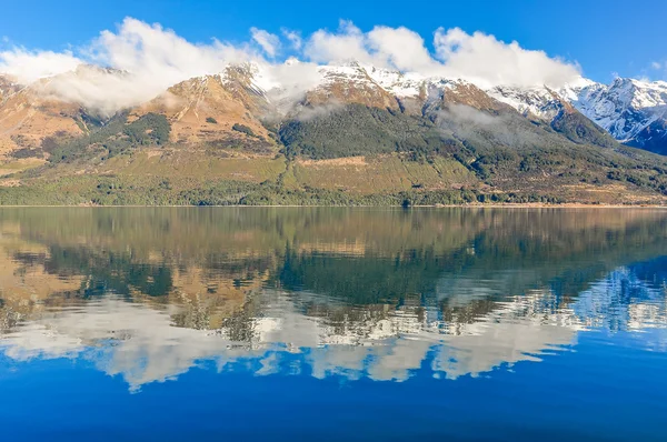 Reflet de montagne en Nouvelle-Zélande — Photo