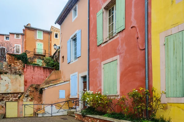 Maisons colorées à Roussillon, Provence, France — Photo