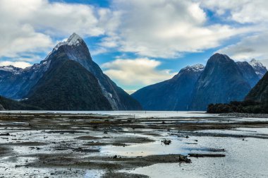 Mitre tepe Milford ses, Yeni Zelanda