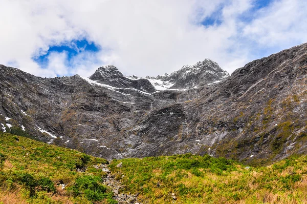 W Milford Road, Nowa Zelandia — Zdjęcie stockowe