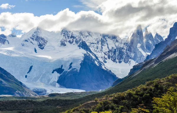 Cerro Torre szczyty, El Chalten, Argentyna — Zdjęcie stockowe