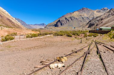 Tren İstasyonu, Mendoza, Arjantin çevresinde Andes
