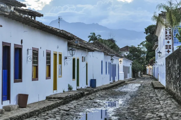 Vista de la calle en el pueblo colonial de Paraty, Brasil —  Fotos de Stock
