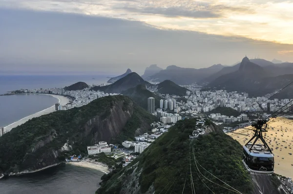 Panoramiczny widok na zachód słońca w Rio de Janeiro, Brazylia — Zdjęcie stockowe