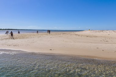 Morro de Sao Paulo, Brezilya futbol oynarken yerli