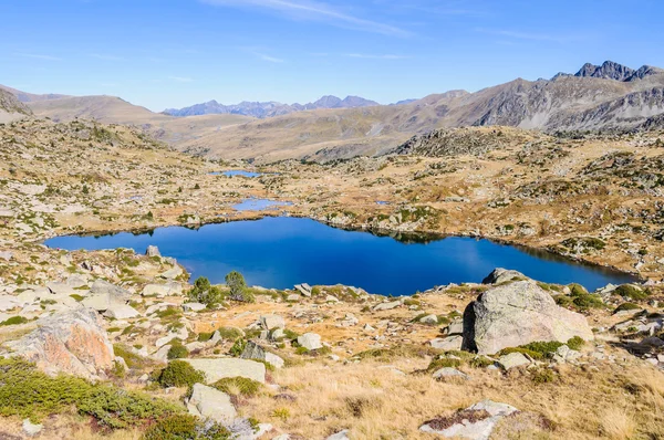 Vista dos lagos do Lago das Pessões, Andorra — Fotografia de Stock