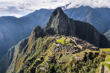 Akşam manzaraya Machu Picchu, Peru Incas kutsal şehir