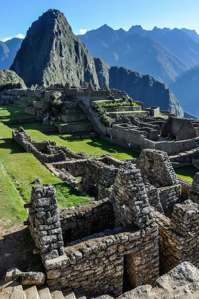Las ruinas de Machu Picchu, la ciudad sagrada de Incas, Perú — Foto de Stock