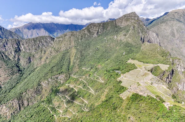 Vista aérea de Machu Picchu, la ciudad sagrada de Incas, Perú — Foto de Stock