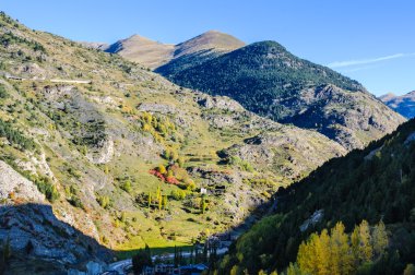 Çevresinde Canillo, Andorra dağlarının görünümü
