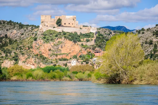 Miravet κάστρο στην Καταλονία, Ισπανία — Φωτογραφία Αρχείου