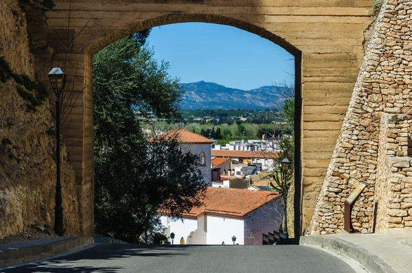 View of Tortosa through a gate, Catalonia, Spain — Stock Photo, Image