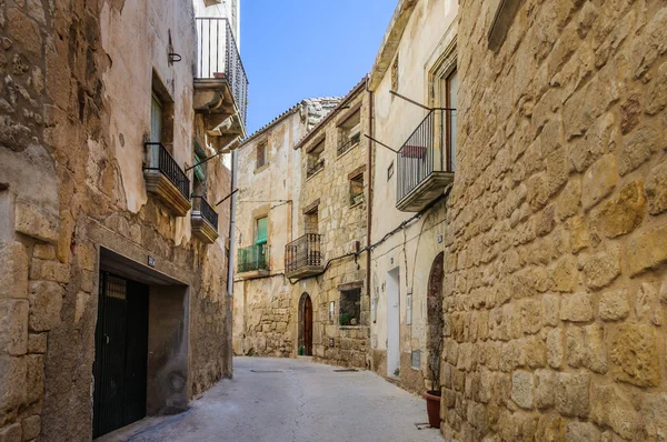 Ortaçağ sokaklarında Sant Joan de Horta, İspanya