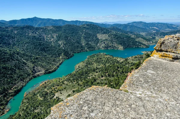 Вид на озеро місті Siurana греблі, Іспанія — стокове фото