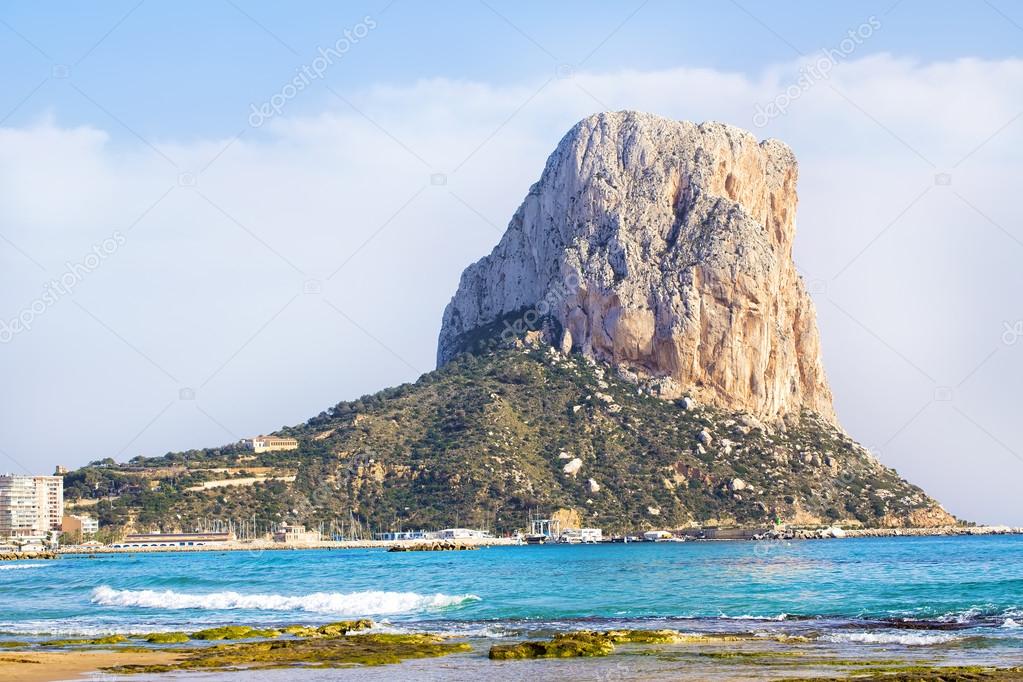 Calpe, Alicante, Arenal Bol beach with Penon de Ifach mountain. 
