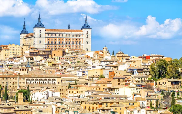Vista da cidade histórica de Toledo, Espanha . — Fotografia de Stock