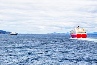 Feribota denizde