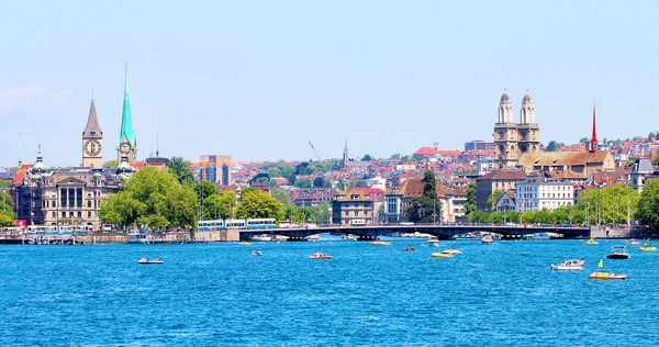 Krásný výhled na Curych a jezero, Švýcarsko. — Stock fotografie