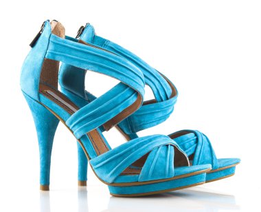 Kadın ayakkabıları beyaza izole edilmiş