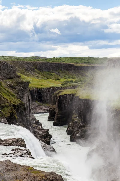 Cascata del Gullfoss nel cerchio d'oro dell'Islanda — Foto Stock