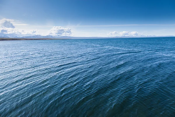 Surface de la mer bleue pour fond — Photo