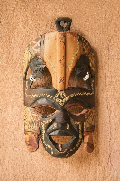 Vieux masque en bois . — Photo