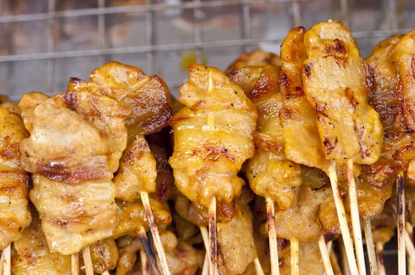 Tay tarzında domuz rostosu, Tayland. (Merkez odak)