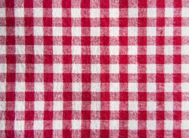 Kırmızı masa örtüsü masa örtüsü.