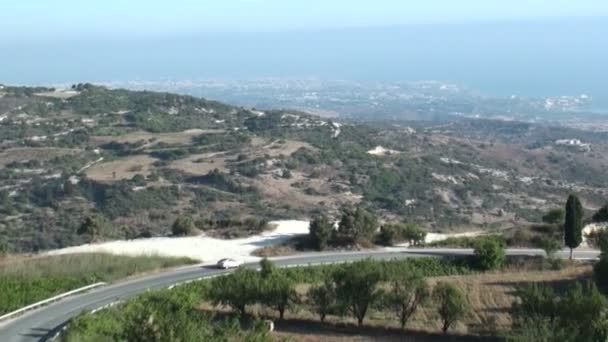 L'île de Chypre avec vue sur les montagnes à la mer — Video