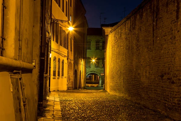 Urban Alley Night Time — Stock Photo, Image