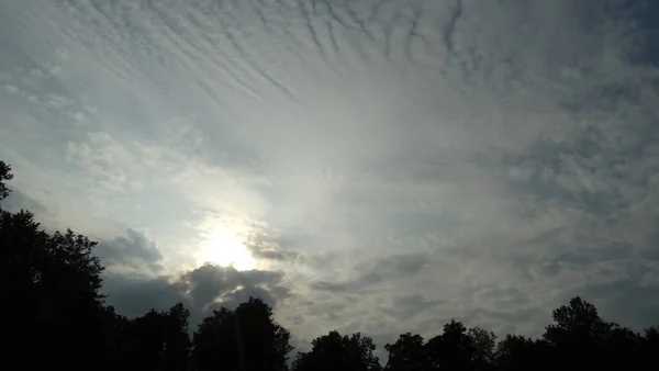 Sonne Bewölkten Himmel — Stockfoto