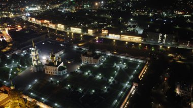 Tula şehir merkezi Büyük şehir ışıkları ile gece