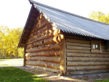 Muazzam tarihi yapı.